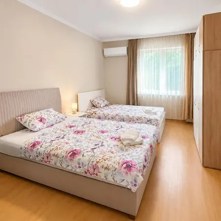 By The Sea 2bdrm Appartement