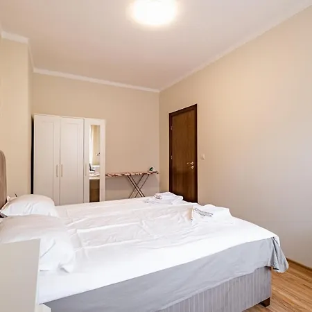 By The Sea 2bdrm Appartamento Varna